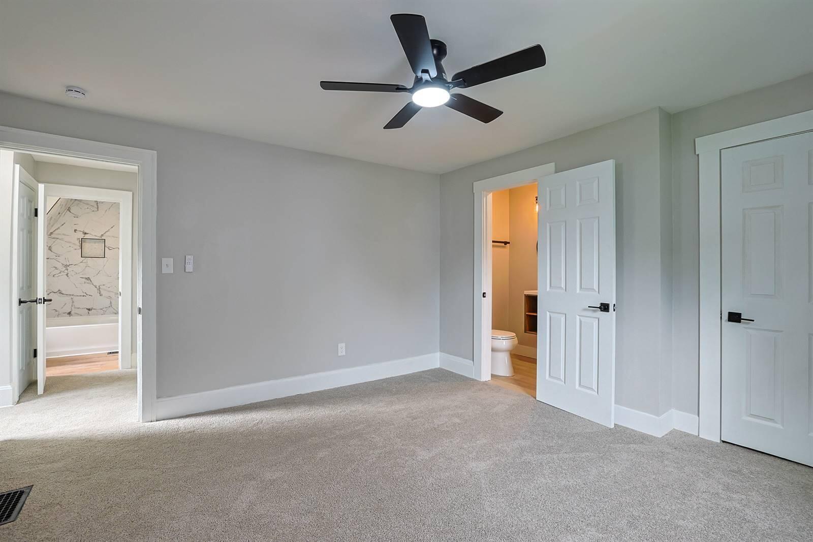 1139 Mt Allen Road Covington, KY 41011 - Photo 18 of 35 018-Primary-Bedroom-2