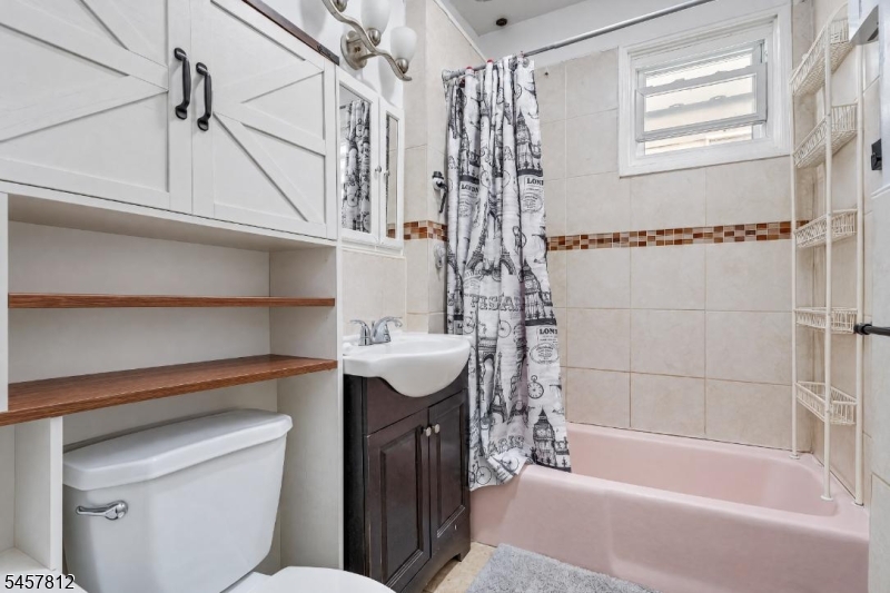 262 Harrison Street Paterson, NJ 07501 - Photo 7 of 34 Gallery Image 7