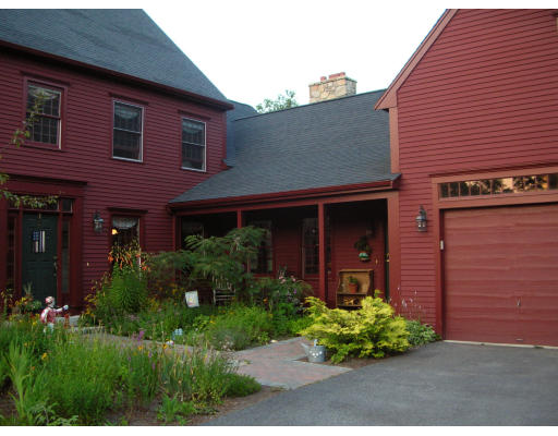 303 Putnam Hill Road Sutton, MA 01590 - Photo 4 of 9 Gallery Image 4