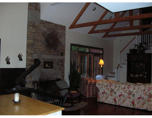303 Putnam Hill Road Sutton, MA 01590 - Photo 8 of 9 Gallery Image 8
