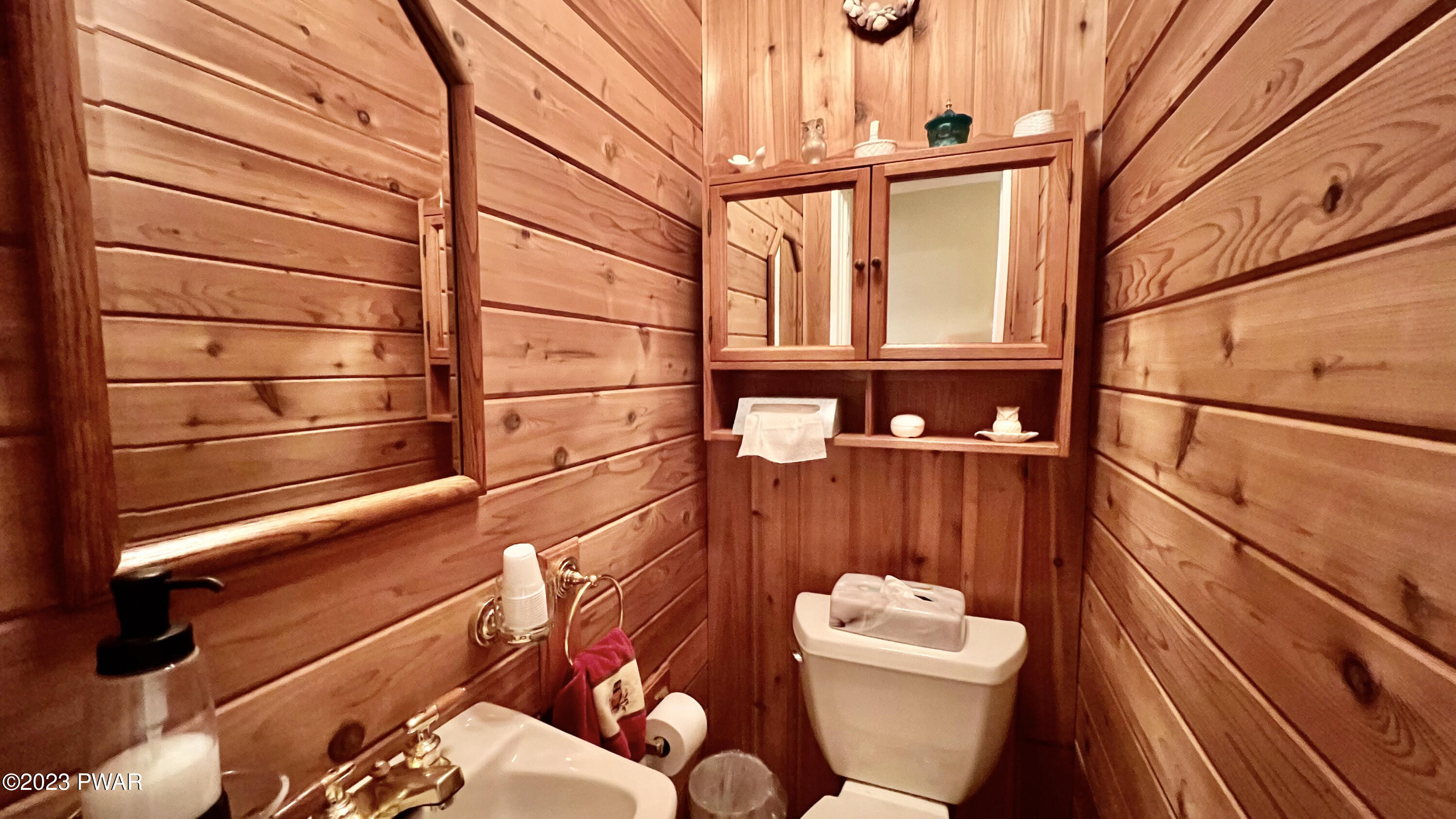 130 Beach Road Beach Lake, PA 18405 - Photo 25 of 52 Poweder Room_5908