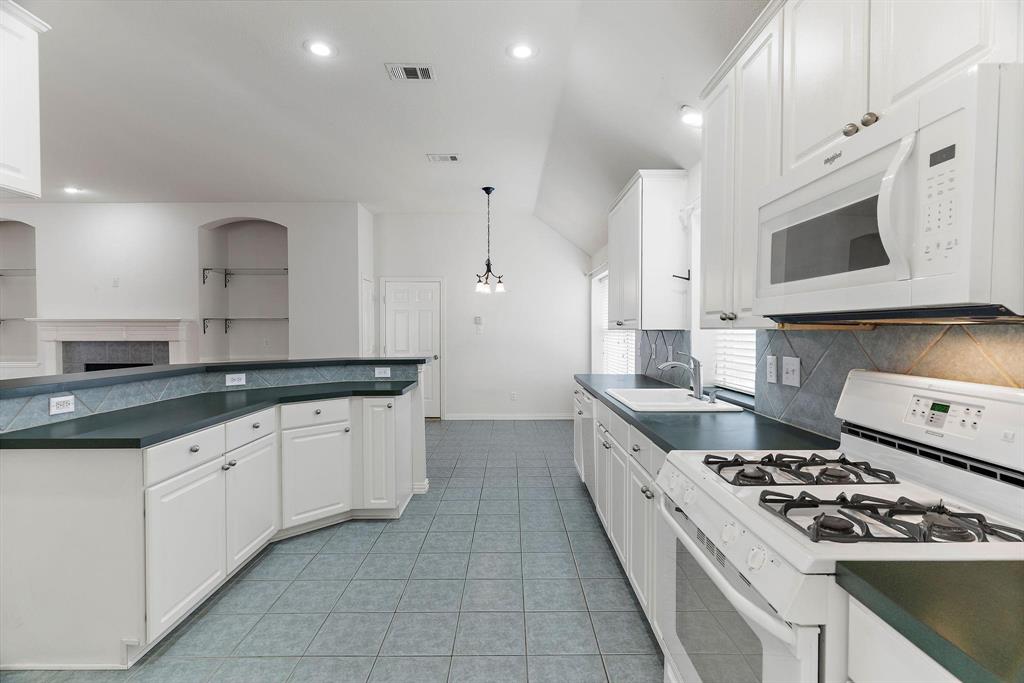 1813 Travis Drive Allen, TX 75002 - Photo 17 of 31