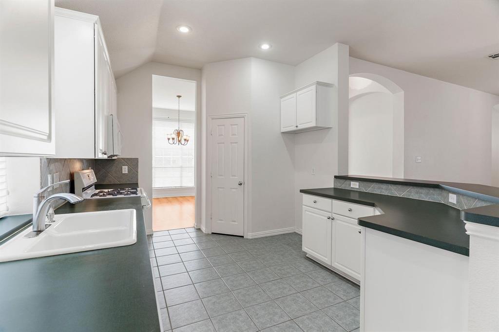 1813 Travis Drive Allen, TX 75002 - Photo 18 of 31