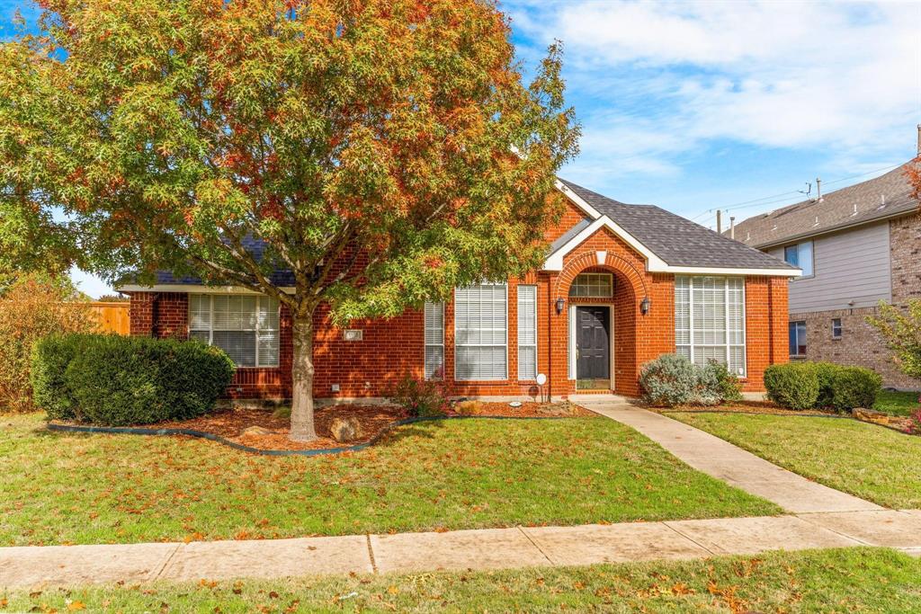 1813 Travis Drive Allen, TX 75002 - Photo 3 of 31