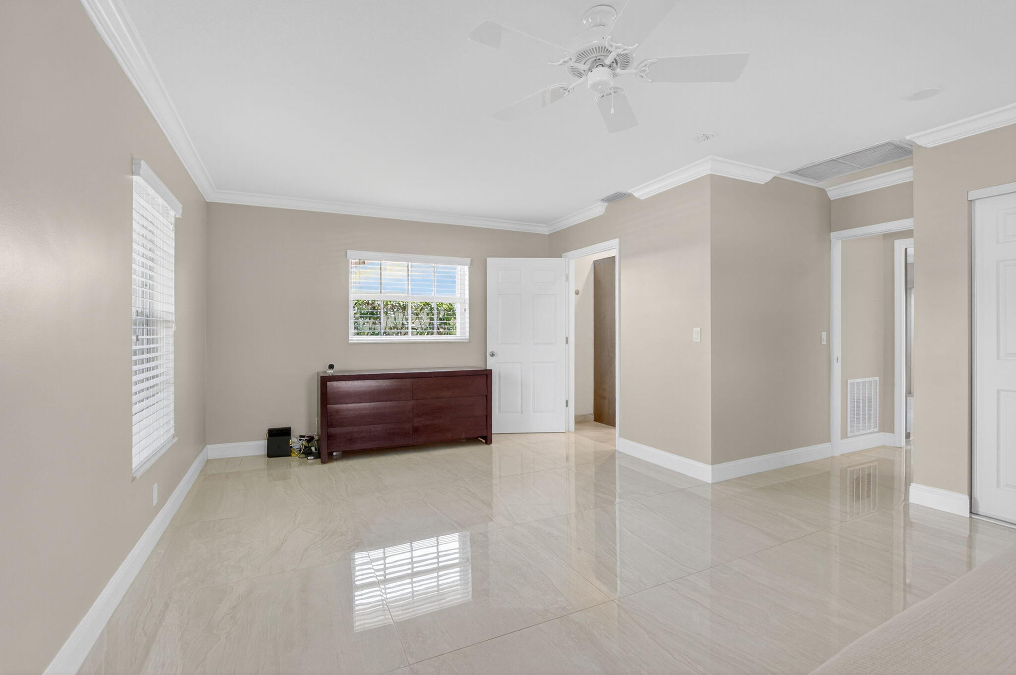 5717 Golfway Drive Boca Raton, FL 33433 - Photo 21 of 39 25-web-or-mls-DSC_1226