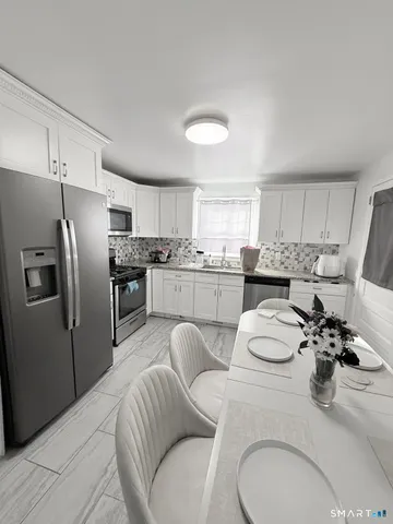 $4,500 | 243 Sunshine Circle, Bridgeport, CT 06606