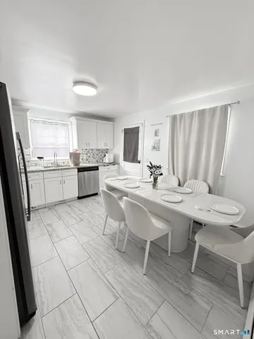 $4,500 | 243 Sunshine Circle, Bridgeport, CT 06606