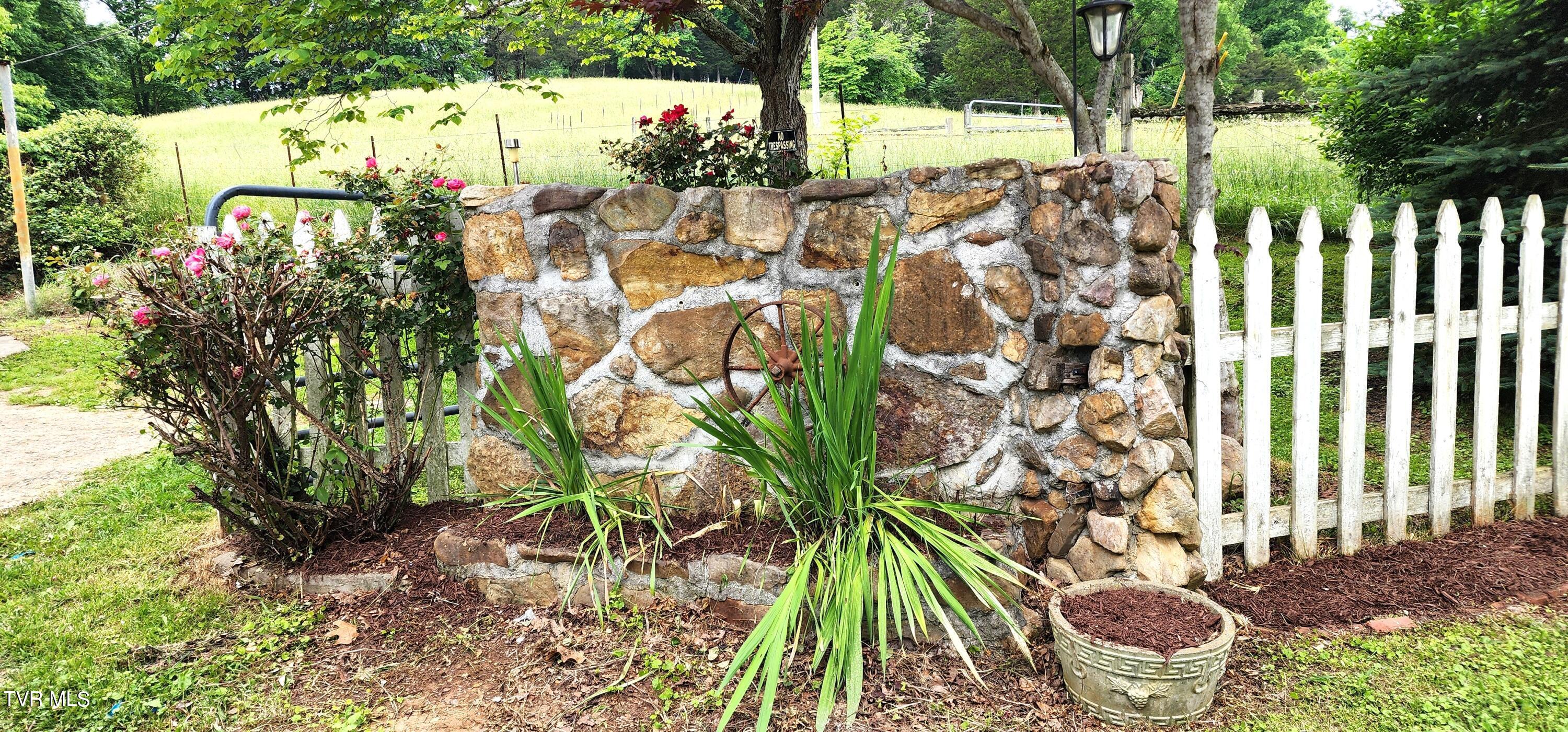 330 Sneed Hill Road Elizabethton, TN 37643 - Photo 39 of 39 20240522_175307