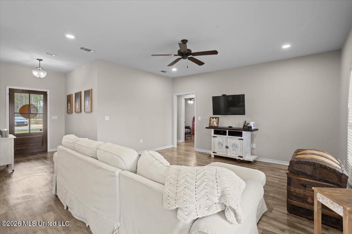 68 Bates Avenue Purvis, MS 39475 - Photo 10 of 34 11-HJ0A3178