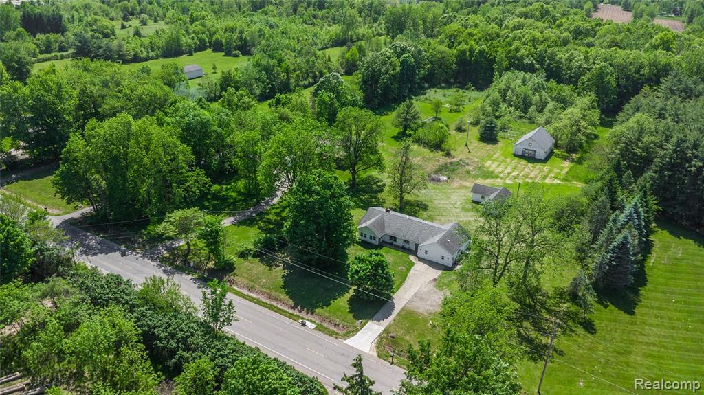 12238 Jennings Road Linden, MI 48451 - Photo 28 of 33