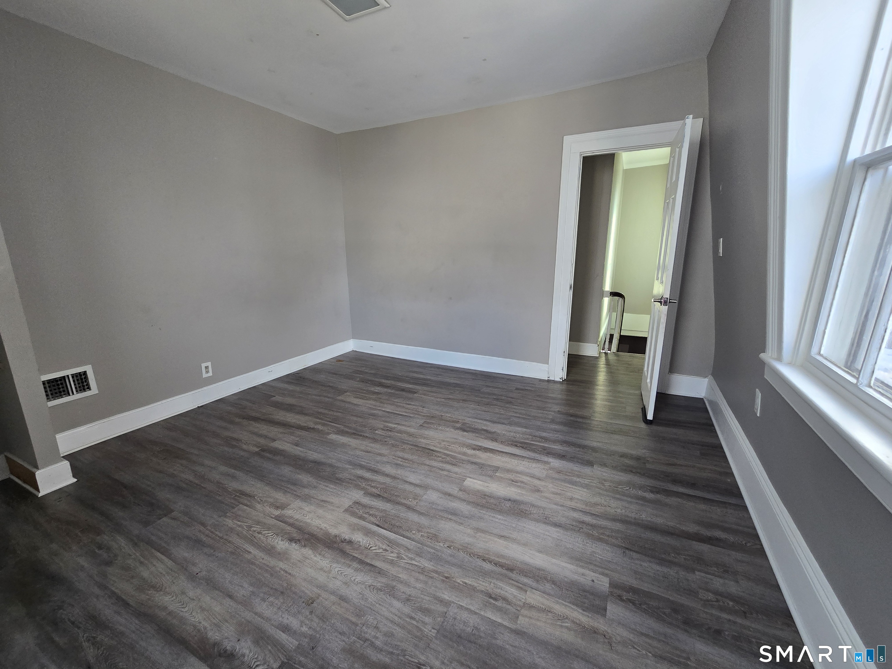 106 Hanover Street Bridgeport, CT 06604 - Photo 12 of 19