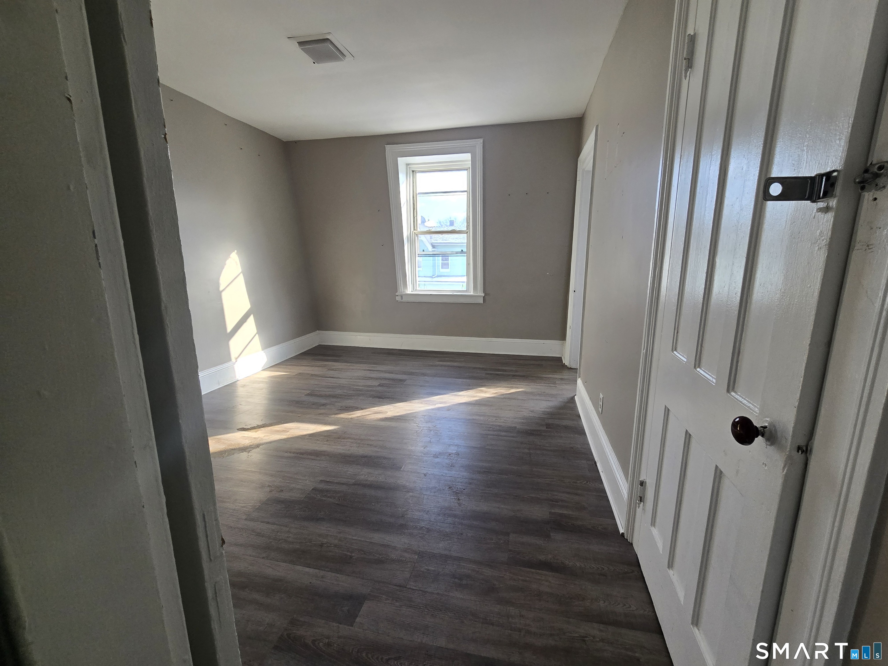 106 Hanover Street Bridgeport, CT 06604 - Photo 15 of 19