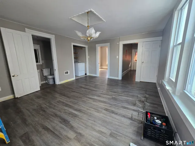 $2,800 | 106 Hanover Street, Bridgeport, CT 06604