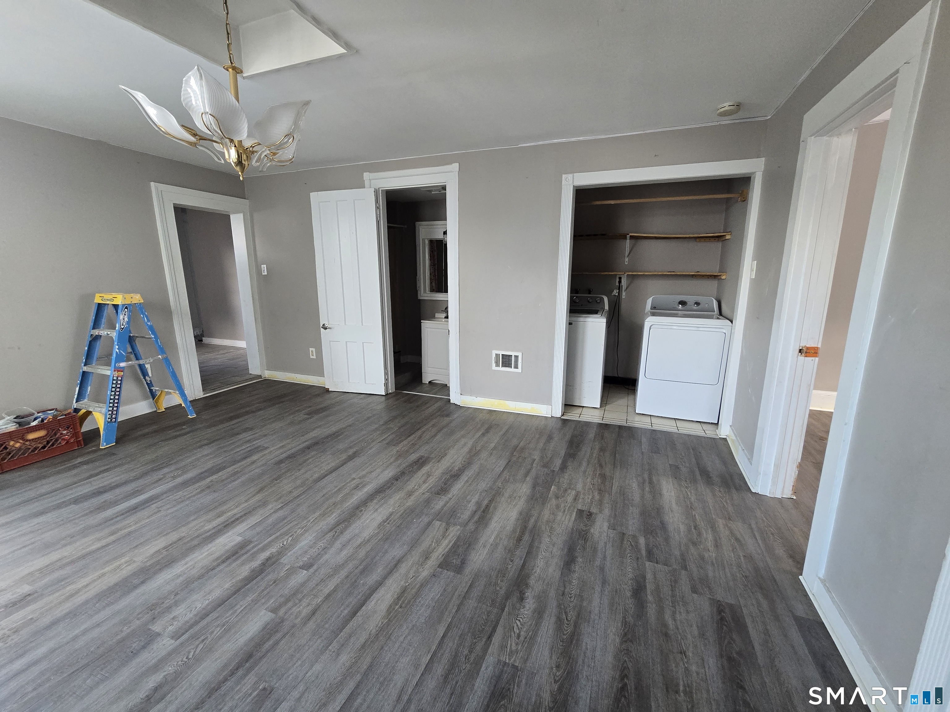 106 Hanover Street Bridgeport, CT 06604 - Photo 5 of 19