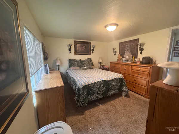 $209,900 | 198 2nd Avenue South, Hagerman, ID 83332