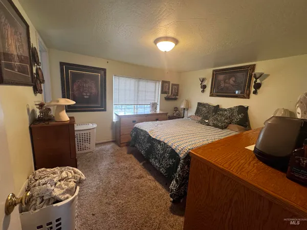 $209,900 | 198 2nd Avenue South, Hagerman, ID 83332
