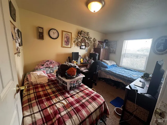 $209,900 | 198 2nd Avenue South, Hagerman, ID 83332