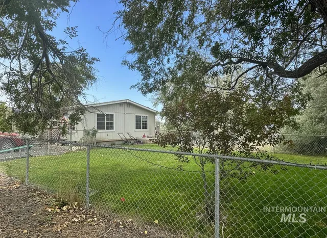 $209,900 | 198 2nd Avenue South, Hagerman, ID 83332