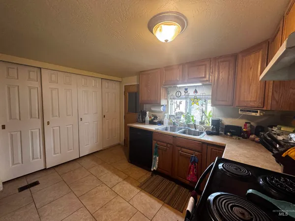 $209,900 | 198 2nd Avenue South, Hagerman, ID 83332