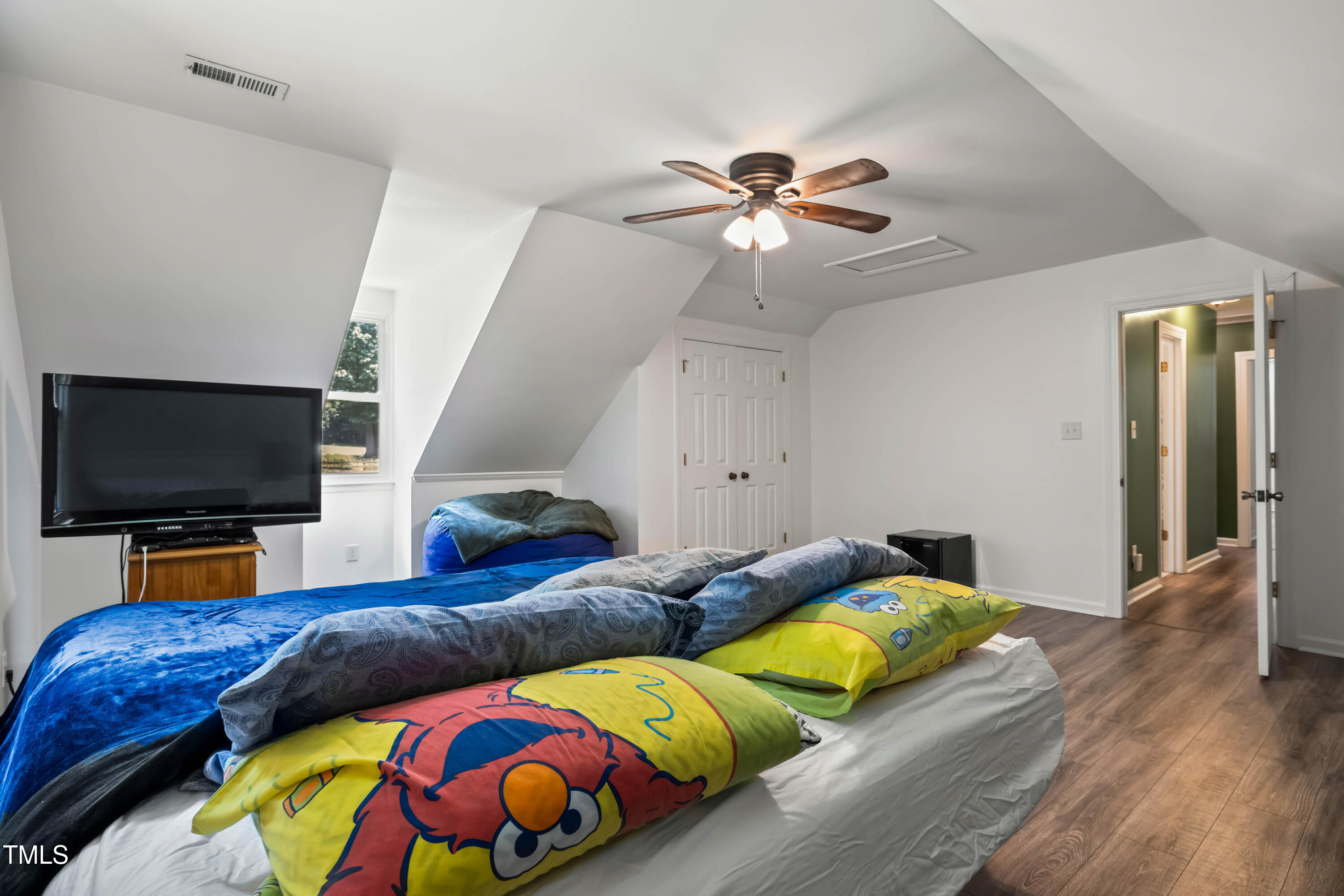 8101 Kingsland Drive Raleigh, NC 27613 - Photo 37 of 67 37-8101 Kingsland - Open Peek Media-37
