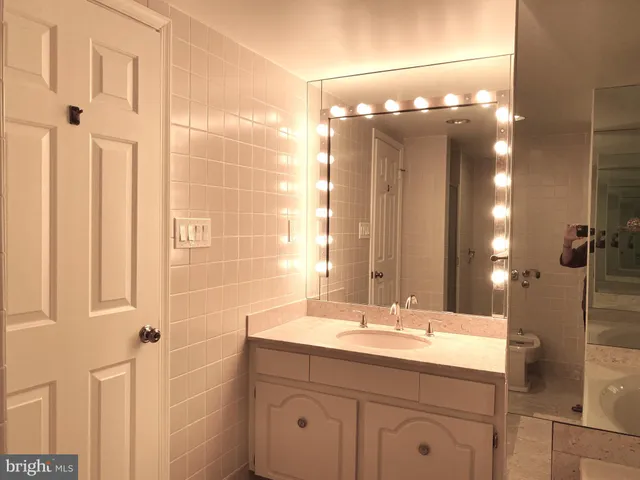 $1,060,000 | 4200 Northwest Massachusetts Avenue Northwest, Unit 613, Washington, DC 20016