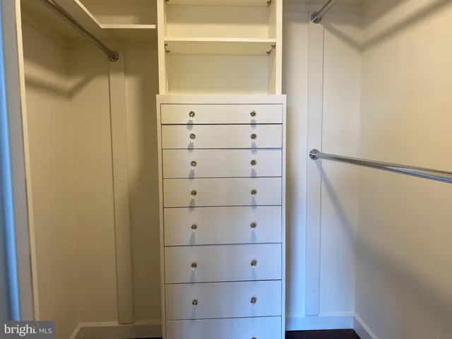 $1,060,000 | 4200 Northwest Massachusetts Avenue Northwest, Unit 613, Washington, DC 20016