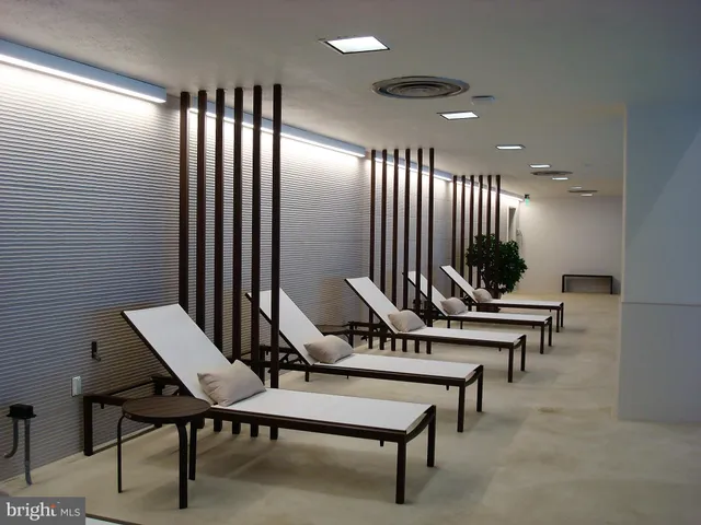 $1,060,000 | 4200 Northwest Massachusetts Avenue Northwest, Unit 613, Washington, DC 20016