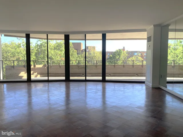 $1,060,000 | 4200 Northwest Massachusetts Avenue Northwest, Unit 613, Washington, DC 20016