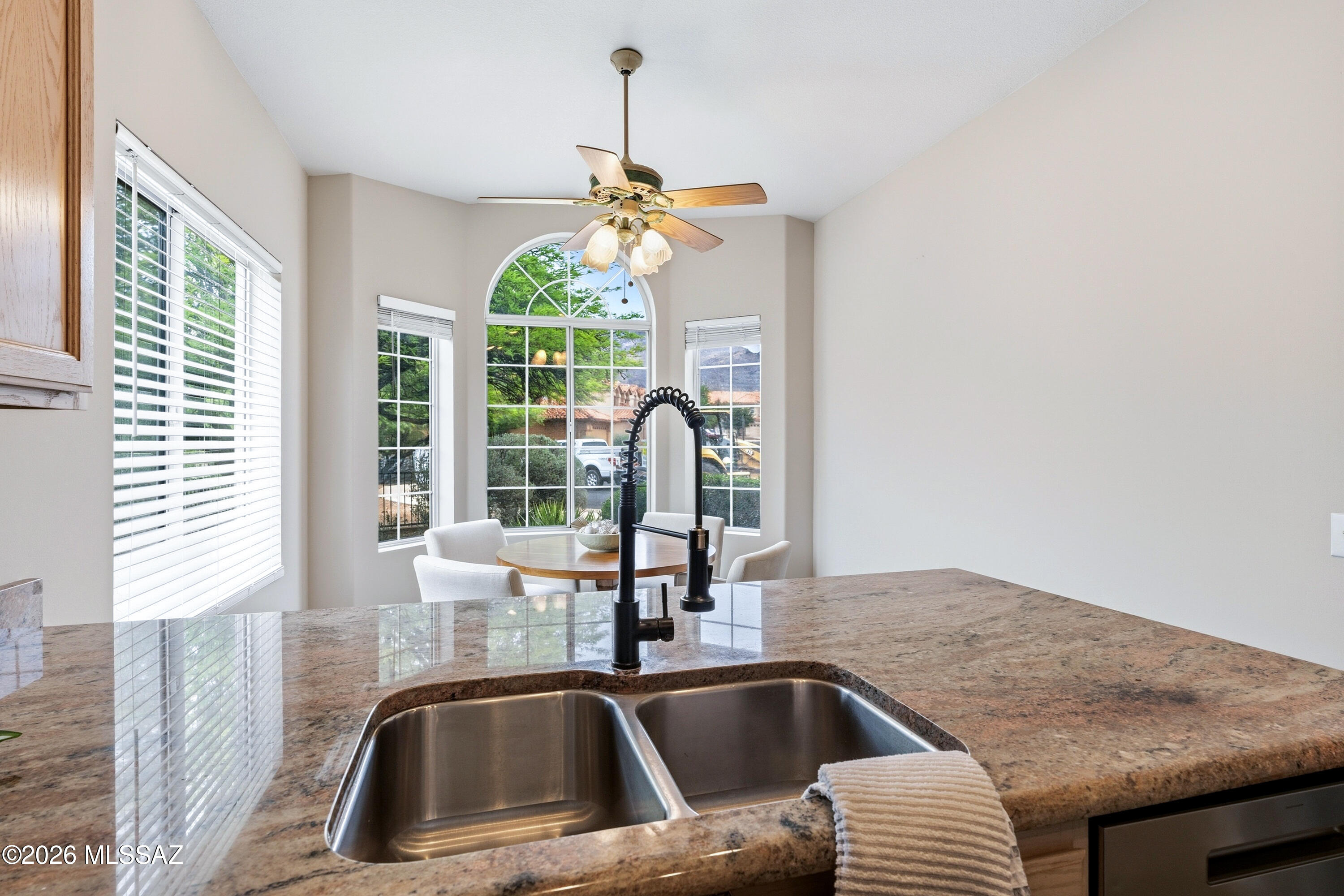 7712 East Elk Creek Road Tucson, AZ 85750 - Photo 11 of 48