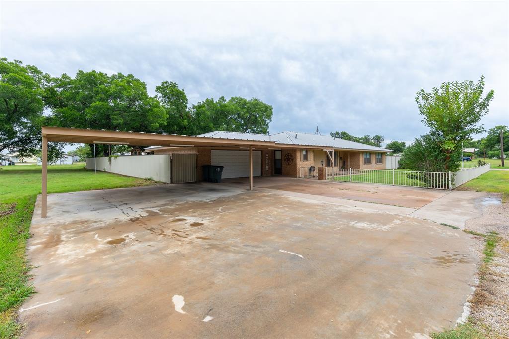 431 Kennedy Street Clyde, TX 79510 - Photo 3 of 40