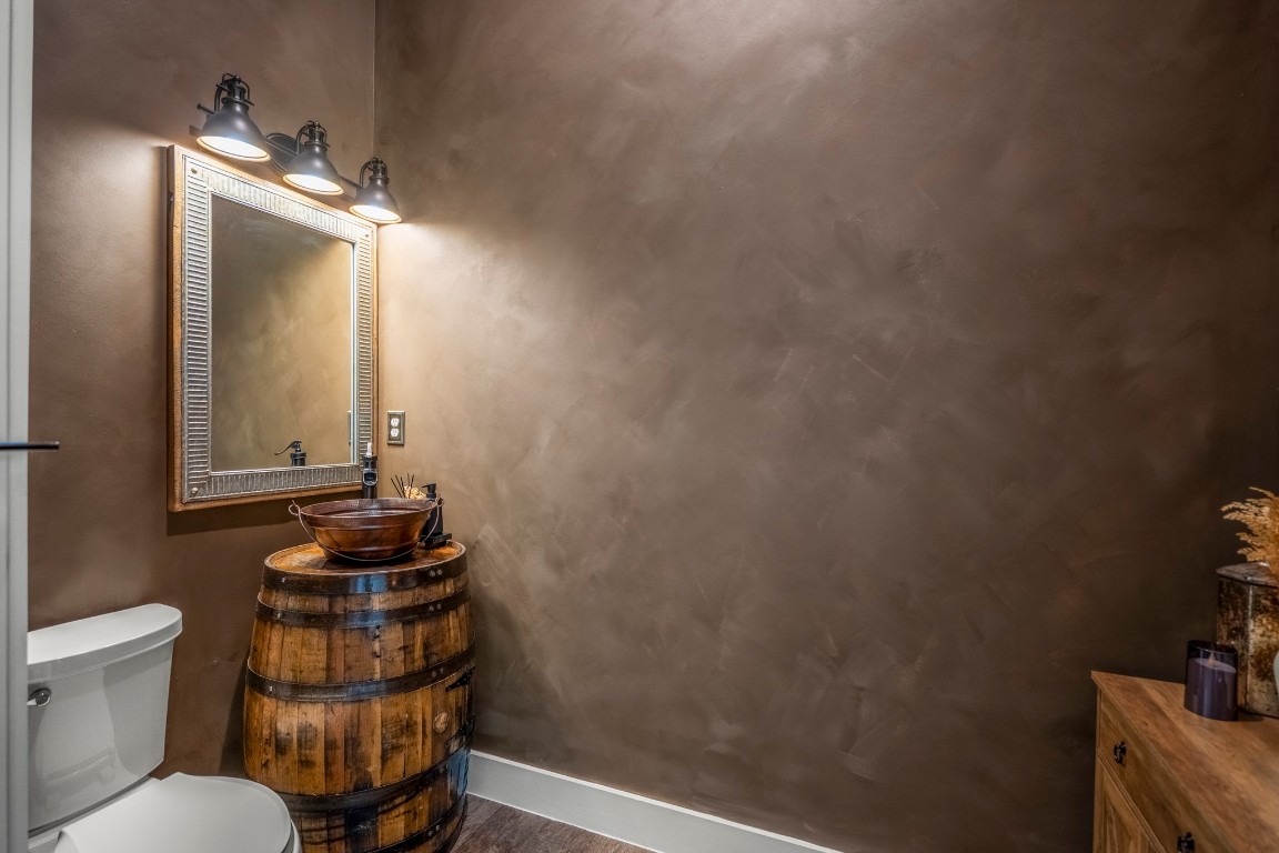 14972 Quinette Road Conroe, TX 77302 - Photo 11 of 50 Additional bathroom