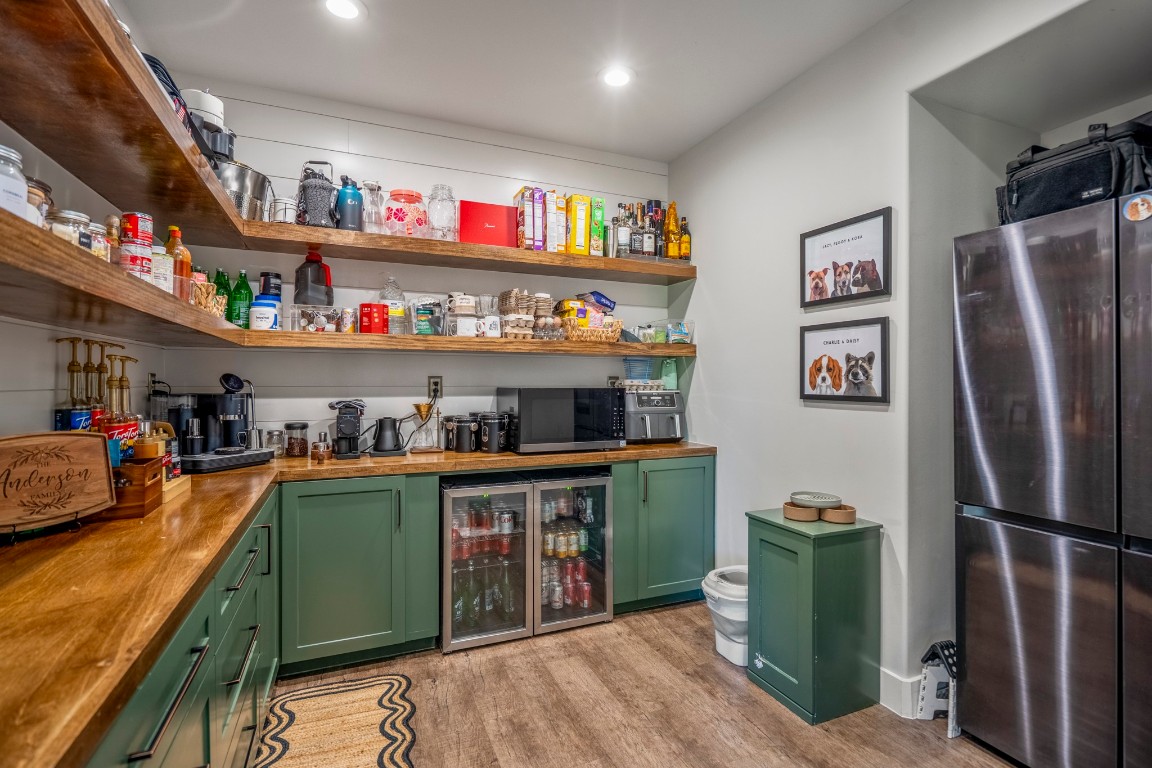 14972 Quinette Road Conroe, TX 77302 - Photo 12 of 50 Pantry