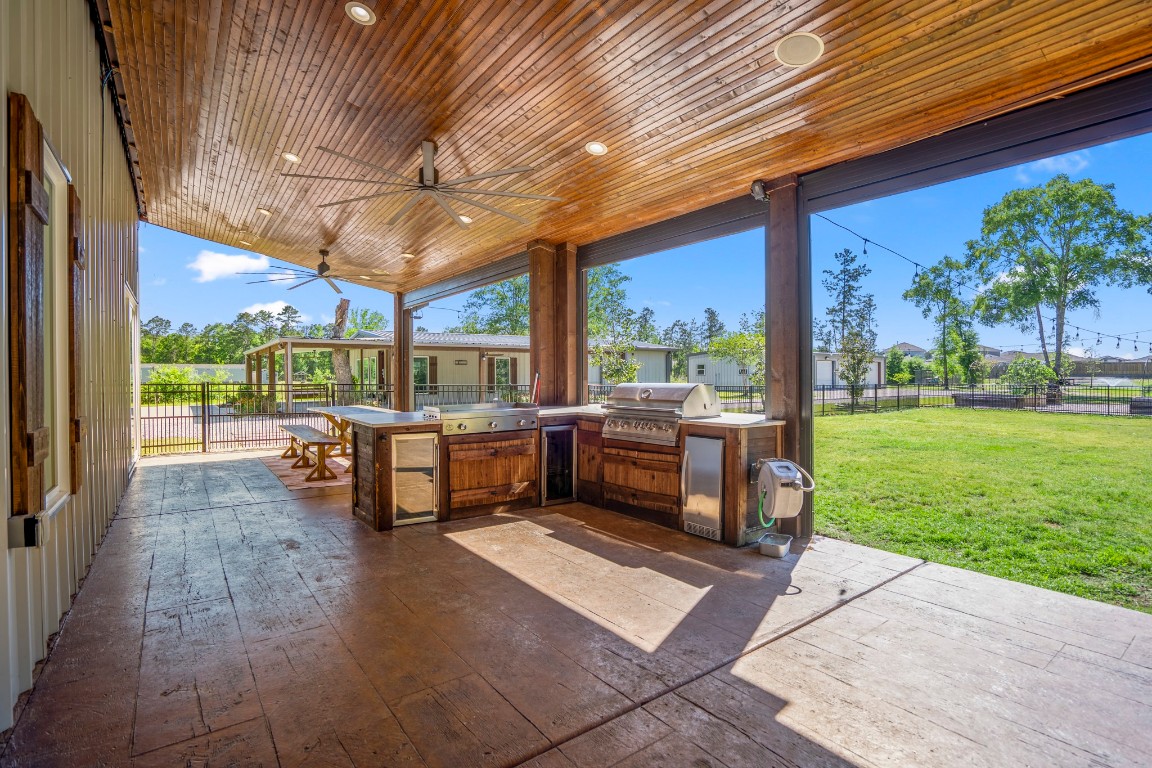 14972 Quinette Road Conroe, TX 77302 - Photo 40 of 50 Rear porch