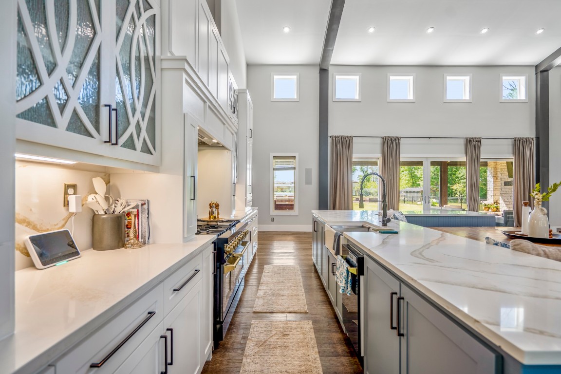 14972 Quinette Road Conroe, TX 77302 - Photo 8 of 50 Large kitchen with breakfast bar and additional seating
