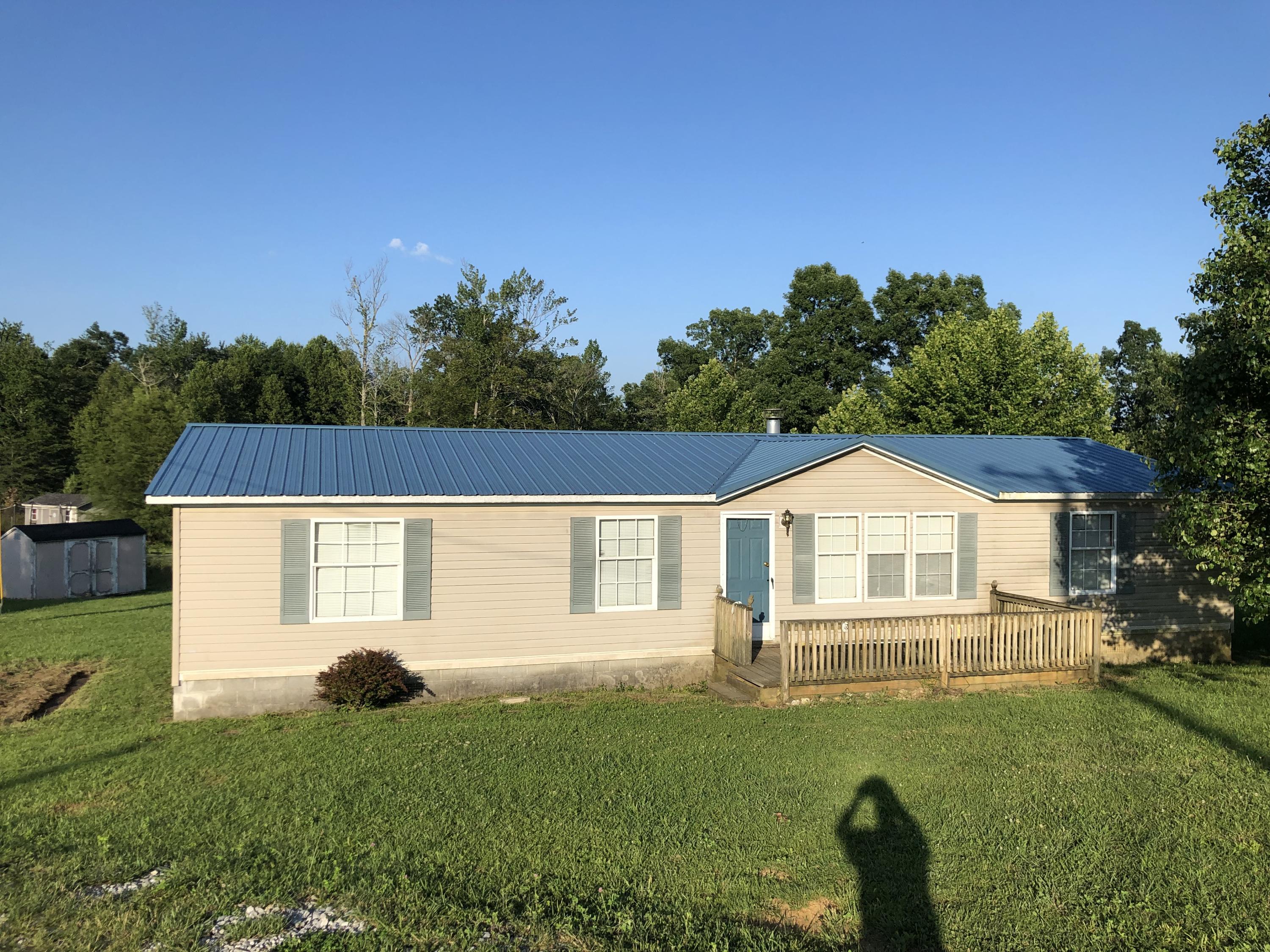 1306 Cross Rds Road Eubank, KY 42567 - Photo 1 of 14 996CA39B-6D48-40A8-A17C-BF6E4A146A1B<|><
