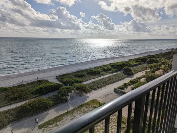 $5,900 | 9273 Collins Avenue, Unit 1004, Surfside, FL 33154