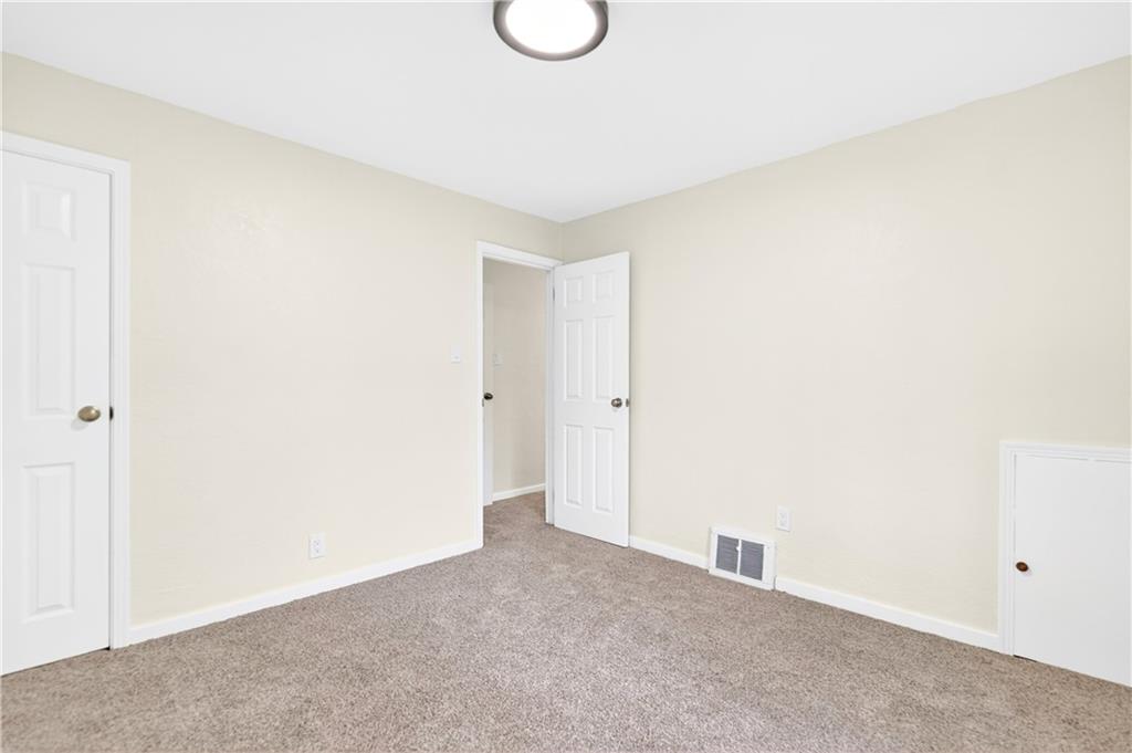 692 Simpson Howell Road Elizabeth, PA 15037 - Photo 34 of 44 Main floor bedroom 3