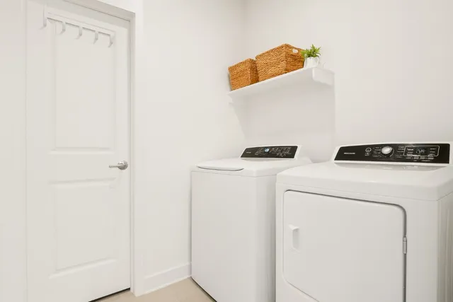 $350,000 | 7610 Grenadine Bloom Bend, Del Valle, TX 78617