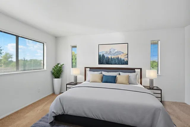 $300,000 | 6880 Calvine Road, Sacramento, CA 95823