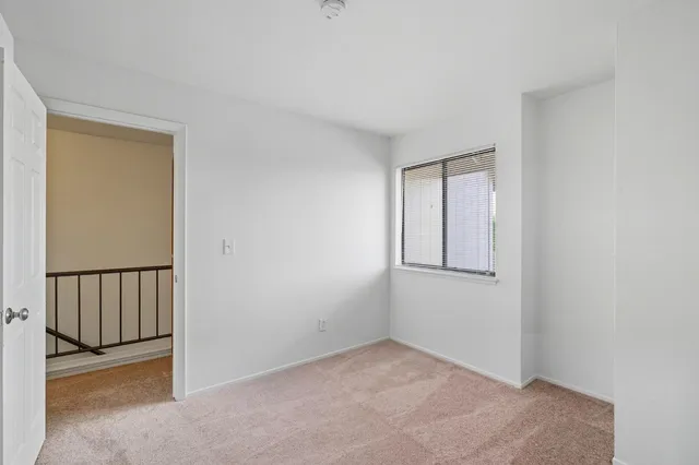 $300,000 | 6880 Calvine Road, Sacramento, CA 95823