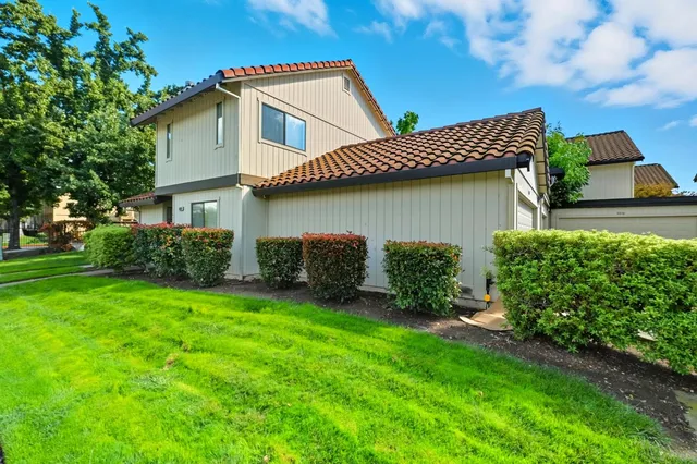 $300,000 | 6880 Calvine Road, Sacramento, CA 95823