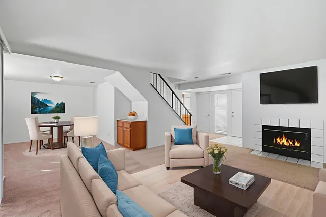 $300,000 | 6880 Calvine Road, Sacramento, CA 95823