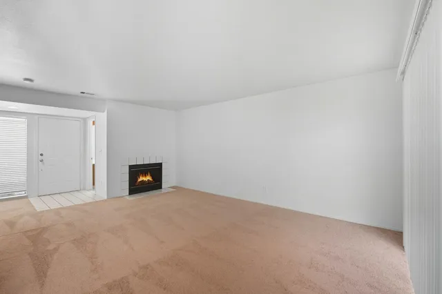 $300,000 | 6880 Calvine Road, Sacramento, CA 95823