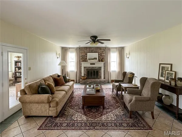 $400,000 | 3480 Huntington Lane, St. Charles, MO 63303