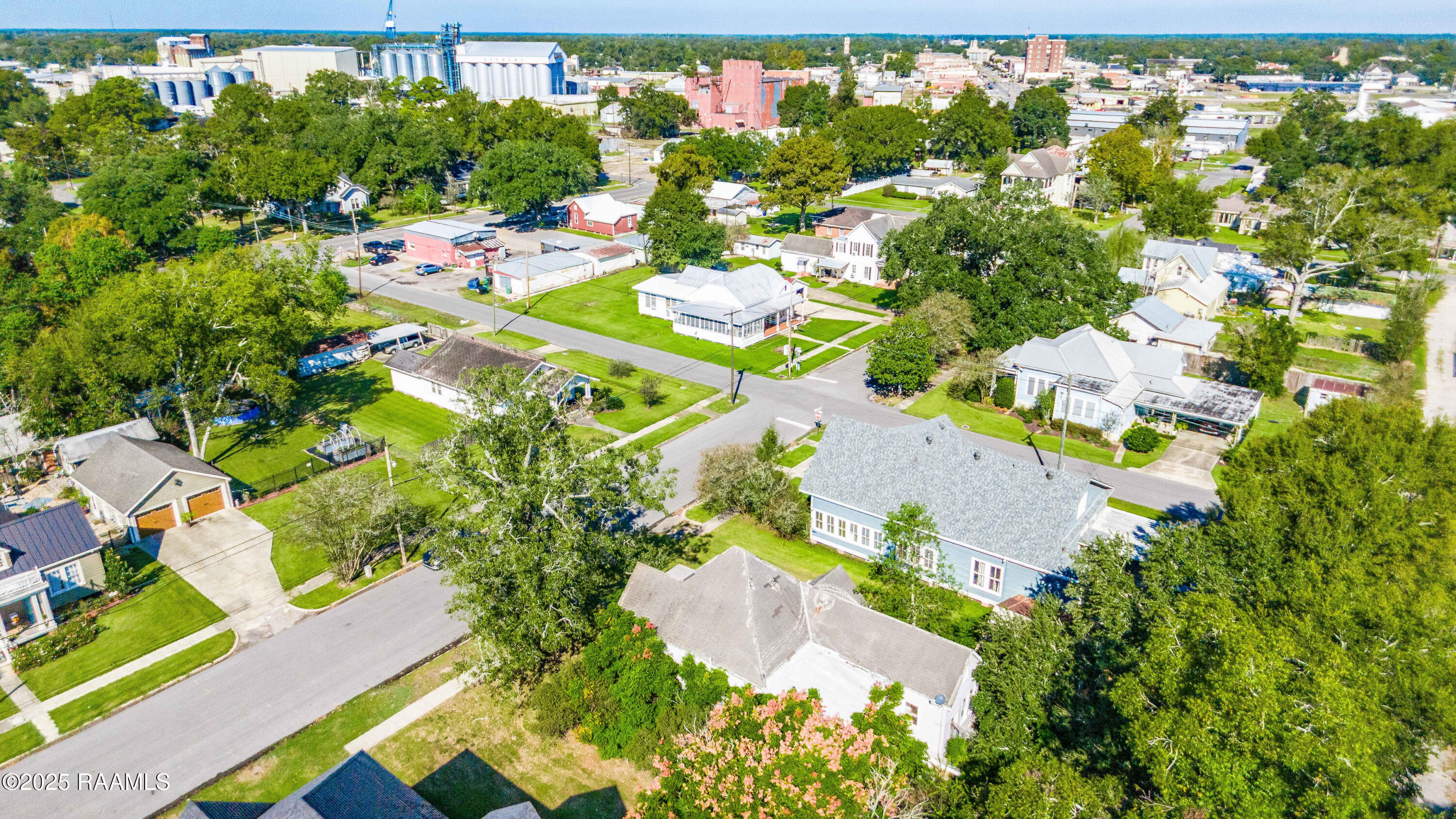 809 South Ave G Crowley, LA 70526 - Photo 23 of 24 DJI_20251027112231_0015_D