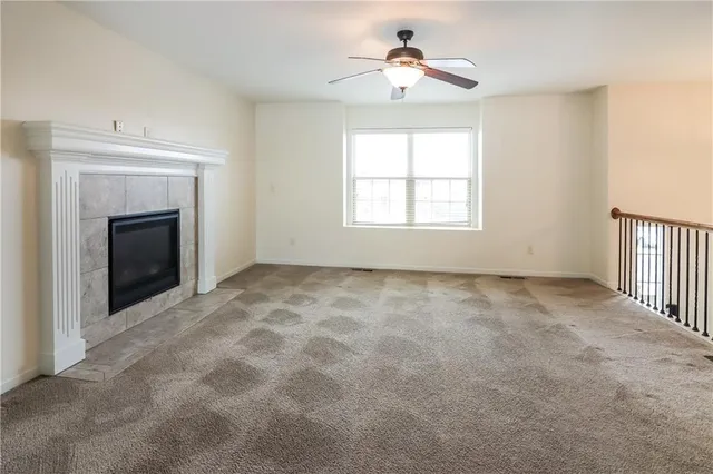 $2,260 | 421 Sunflower Drive, Raymore, MO 64083