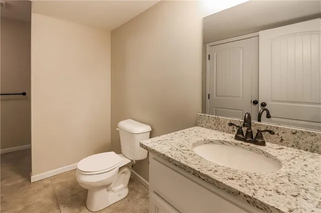 $2,260 | 421 Sunflower Drive, Raymore, MO 64083