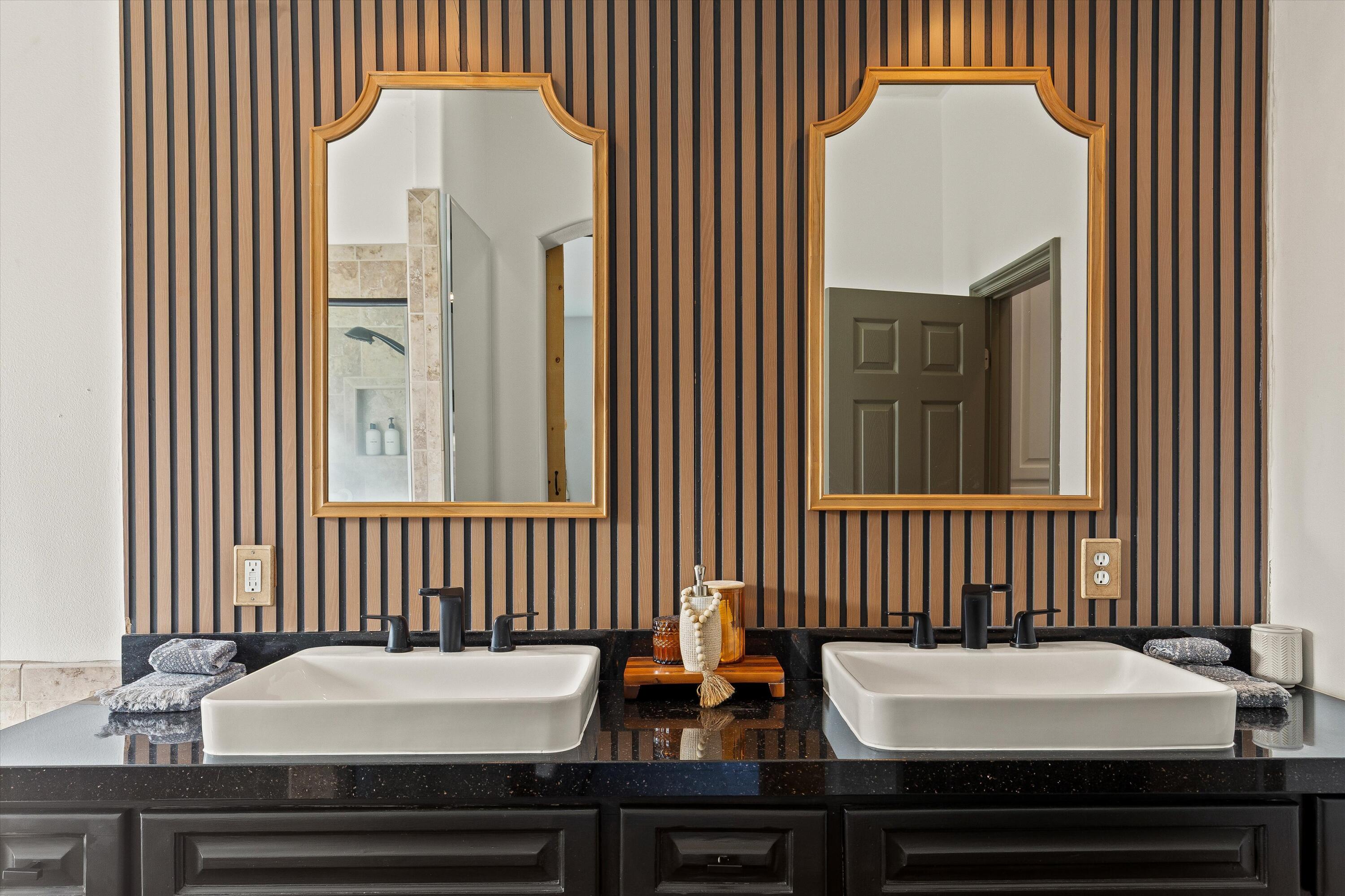 60377 Pueblo Trail Joshua Tree, CA 92252 - Photo 24 of 57 a bathroom with a sink and a mirror
