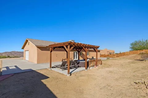 $1,200,000 | 60377 Pueblo Trail, Joshua Tree, CA 92252