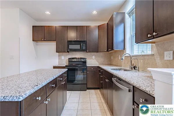 $2,799 | 278 Milkweed Drive, Allentown, PA 18104